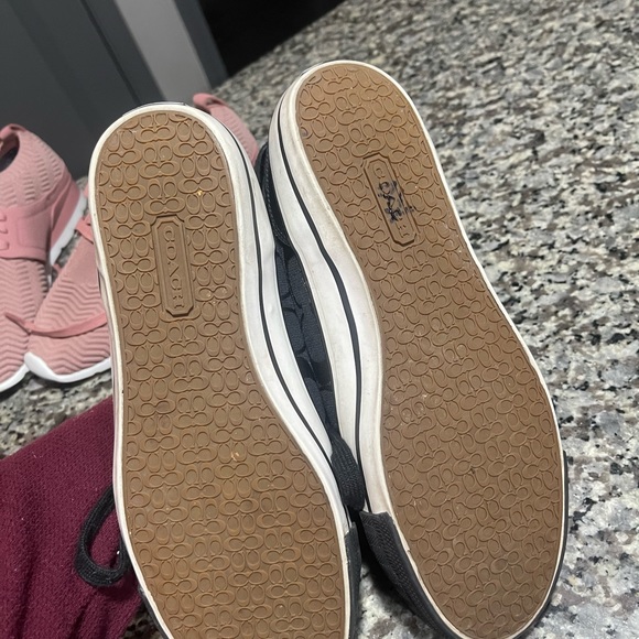 COACH
((RARE)) Pre-owned 1941 High Top Button Up Sneaker SZ 8 - Picture 5 of 9